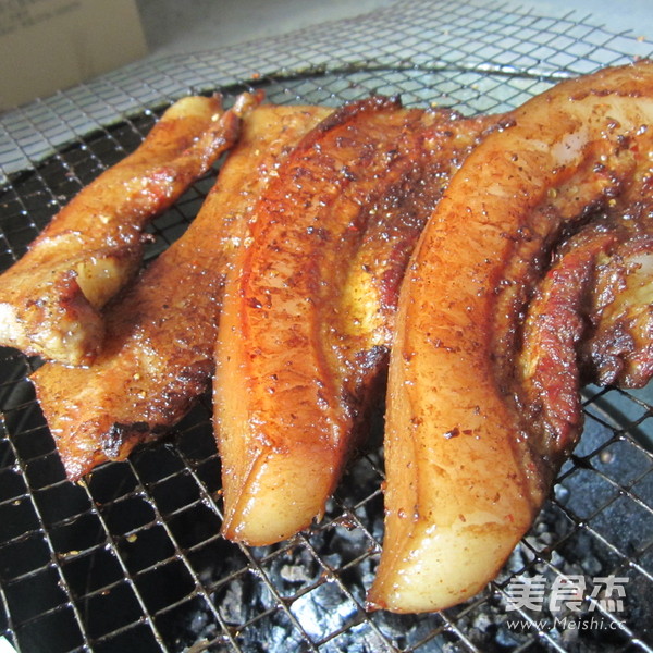 熏麻辣孜然<a href=/shicai/rouqin/LaRou/index.html target=_blank><u>腊肉</u></a>的做法