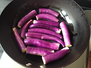 肉末<a href=/shicai/shucai/QieZi/index.html target=_blank><u>茄子</u></a>