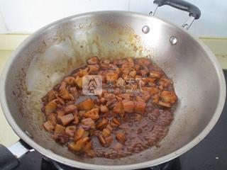 糖<a href=/shicai/diaoweipin/Cu/index.html target=_blank><u>醋</u></a><a href=/shicai/shucai/LianOu/index.html target=_blank><u>莲<a href=/shicai/shucai/Ou/index.html target=_blank><u>藕</u></a></u></a>肉丁