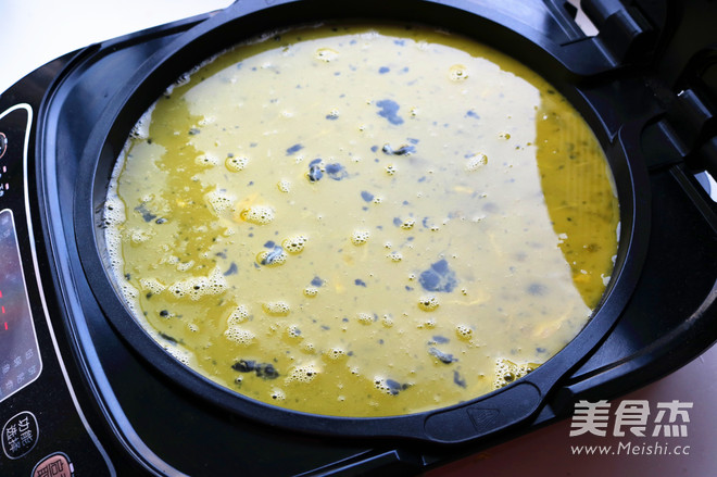 <a href=/shicai/shuichanpin/ZiCai/index.html target=_blank><u>紫菜</u></a>包饭的做法