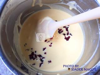 <a href=/shicai/guopin/ManYueMei/index.html target=_blank><u>蔓越莓</u></a><a href=/shicai/mimian/ZhiShi/index.html target=_blank><u>芝士</u></a>小蛋糕