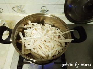 <a href=/shicai/shucai/XingBaoGu/index.html target=_blank><u><a href=/shicai/guopin/Xing/index.html target=_blank><u>杏</u></a>鲍菇</u></a>拌白<a href=/shicai/shucai/CaiXin/index.html target=_blank><u>菜心</u></a>