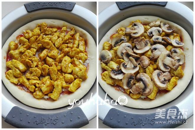 咖喱<a href=/shicai/rouqin/ZhengJi/index.html target=_blank><u>鸡肉</u></a>披萨的做法