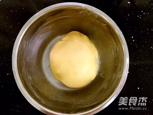 <a href=/shicai/shucai/YuanBaiCai/index.html target=_blank><u>圆<a href=/shicai/shucai/BaiCai/index.html target=_blank><u>白菜</u></a></u></a><a href=/shicai/rouqin/ZhuRou/index.html target=_blank><u>猪肉</u></a>水饺的做法