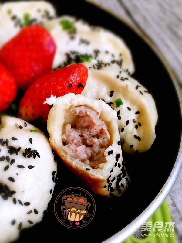 快手锅贴(生煎)的做法