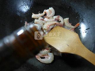 <a href=/shicai/shucai/WoSun/index.html target=_blank><u>莴笋</u></a>炒海虾