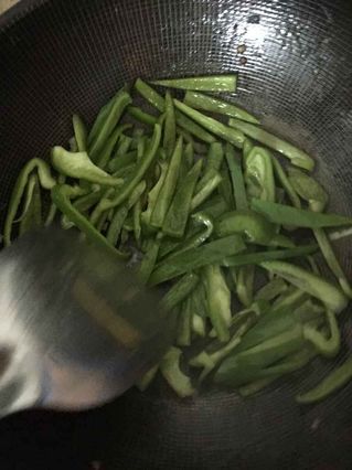 <a href=/shicai/shucai/QingJiao/index.html target=_blank><u>青椒</u></a><a href=/shicai/rouqin/NiuRou/index.html target=_blank><u>牛肉</u></a>