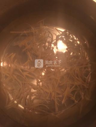 <a href=/shicai/diaoweipin/FengMi/index.html target=_blank><u>蜂蜜</u></a><a href=/shicai/guopin/YouZi/index.html target=_blank><u>柚子</u></a>茶