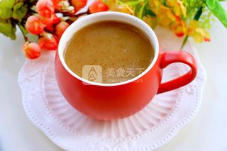 红<a href=/shicai/guopin/Zao/index.html target=_blank><u>枣</u></a><a href=/shicai/shucai/YinEr/index.html target=_blank><u>银耳</u></a>羹