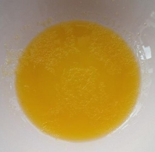 樱花<a href=zt/qifengdg target=_blank><u>戚风蛋糕</u></a>卷