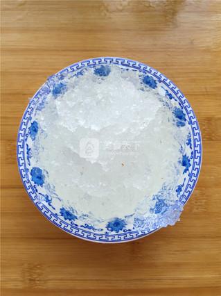 雪燕<a href=/shicai/guopin/Tao/index.html target=_blank><u>桃</u></a>花泪