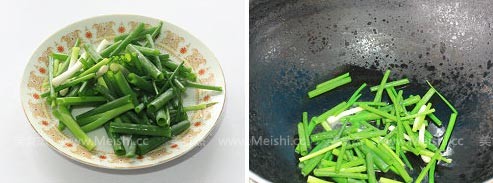 手撕<a href=/shicai/diaoweipin/CongYou/index.html target=_blank><u>葱油</u></a><a href=/shicai/shucai/XingBaoGu/index.html target=_blank><u><a href=/shicai/guopin/Xing/index.html target=_blank><u>杏</u></a>鲍菇</u></a>dG.jpg