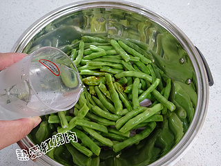 <a href=/shicai/shucai/BianDou/index.html target=_blank><u>扁豆</u></a>焖面