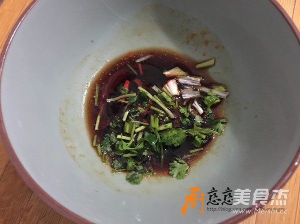 酸汤饺子的做法