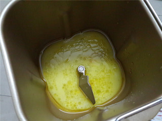 提子<a href=/shicai/mimian/MianBao/index.html target=_blank><u>面包</u></a>