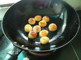 <a href=/shicai/guopin/HeiZhiMa/index.html target=_blank><u>黑<a href=/shicai/guopin/ZhiMa/index.html target=_blank><u>芝麻</u></a></u></a><a href=/shicai/mimian/NuoMi/index.html target=_blank><u>糯米</u></a>粑