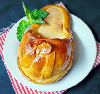 拖鞋<a href=/shicai/mimian/MianBao/index.html target=_blank><u>面包</u></a>