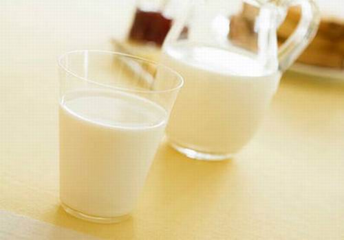 <a href=/shicai/mimian/SuanNai/index.html target=_blank><u>酸奶</u></a>