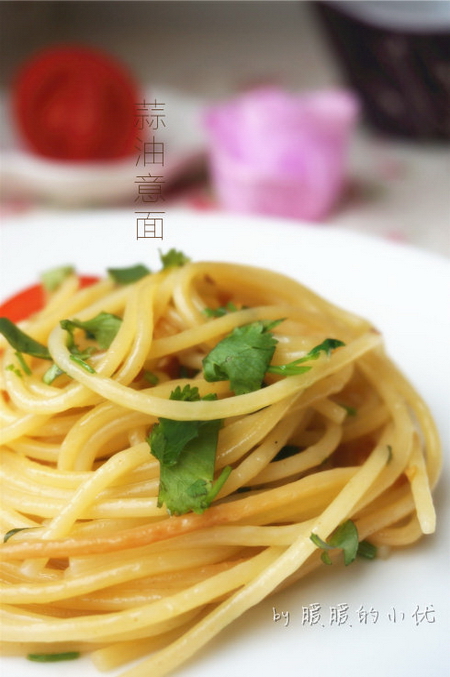 蒜油<a href=/shicai/mimian/YiMian/index.html target=_blank><u>意面</u></a>