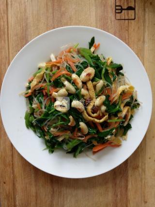 凉拌<a href=/shicai/shucai/BoCai/index.html target=_blank><u>菠菜</u></a>