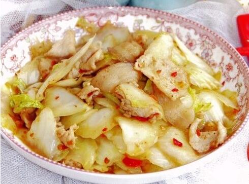 好吃下饭的炝炒<a href=/shicai/shucai/BaiCai/index.html target=_blank><u>白菜</u></a>怎么做？