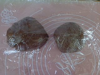 可可果酱<a href=/shicai/mimian/MianBao/index.html target=_blank><u>面包</u></a>蛋糕