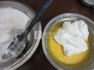 原味<a href=zt/qifengdg target=_blank><u>戚风蛋糕</u></a>