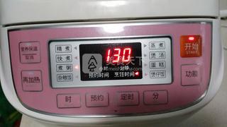 <a href=/shicai/shucai/HongShu/index.html target=_blank><u>红薯</u></a><a href=/shicai/mimian/HongDou/index.html target=_blank><u>红豆</u></a>粥