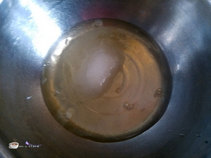 (3<a href=/shicai/guopin/ManYueMei/index.html target=_blank><u>蔓越莓</u></a><a href=zt/qifengdg target=_blank><u>戚风蛋糕</u></a>步骤5