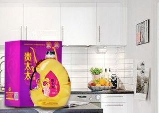 糖<a href=/shicai/diaoweipin/Cu/index.html target=_blank><u>醋</u></a><a href=/shicai/rouqin/PaiGu/index.html target=_blank><u>排骨</u></a>