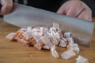 <a href=/shicai/shucai/LianOu/index.html target=_blank><u>莲<a href=/shicai/shucai/Ou/index.html target=_blank><u>藕</u></a></u></a><a href=/shicai/mimian/QiSi/index.html target=_blank><u>起司</u></a>烧