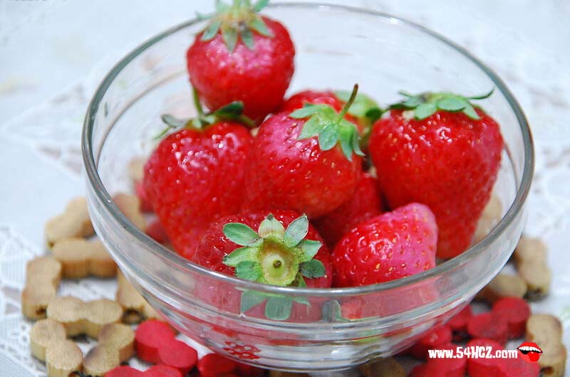 孕妇可以吃<a href=/shicai/guopin/CaoMei/index.html target=_blank><u>草莓</u></a>吗2