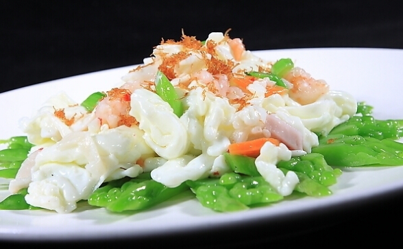 消暑明目的凉瓜青炒蛋白怎么做?