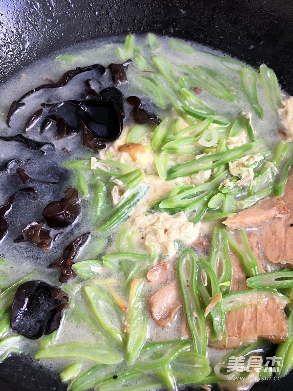 <a href=/shicai/mimian/YunDou/index.html target=_blank><u>芸豆</u></a>蚬子面的做法