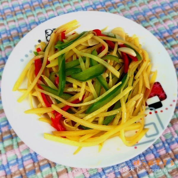 清炒<a href=/shicai/shucai/TuDou/index.html target=_blank><u>土豆</u></a>丝（微辣版）