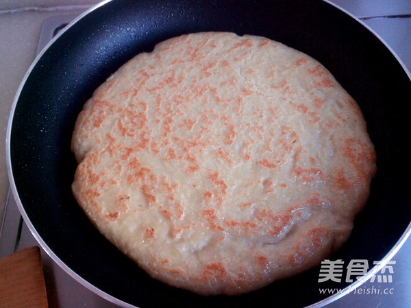 <a href=/shicai/mimian/NiuNai/index.html target=_blank><u>牛奶</u></a><a href=/shicai/mimian/DouZha/index.html target=_blank><u>豆渣</u></a>饼的做法