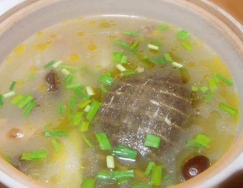 <a href=/shicai/shuichanpin/JiaYu/index.html target=_blank><u>甲鱼</u></a>清汤的做法