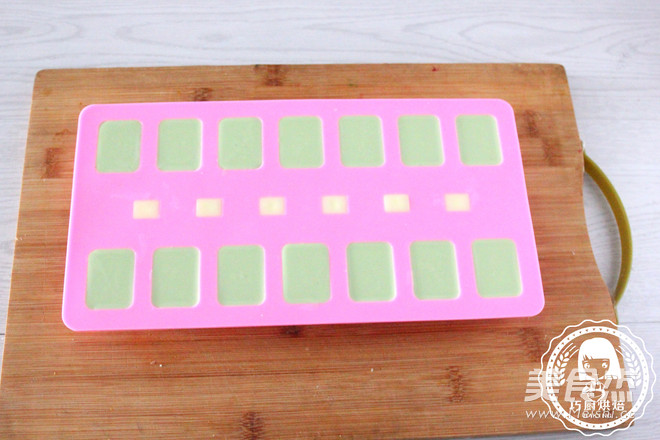 愚人节食谱┃<a href=/shicai/mimian/QiaoKeLi/index.html target=_blank><u>巧克力</u></a>麻将的做法