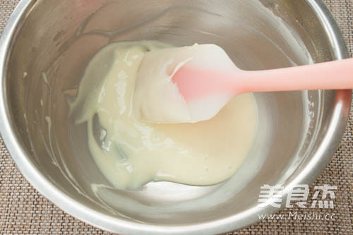 <a href=/shicai/mimian/SuanNai/index.html target=_blank><u>酸奶</u></a>溶豆-入口即化的做法