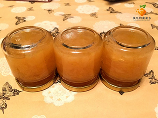 自制<a href=/shicai/diaoweipin/FengMi/index.html target=_blank><u>蜂蜜</u></a><a href=/shicai/guopin/YouZi/index.html target=_blank><u>柚子</u></a>茶