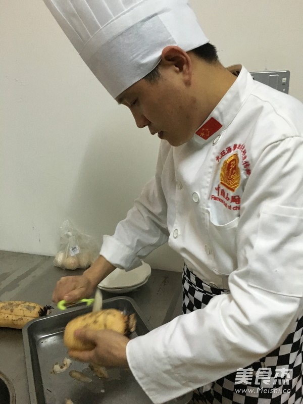 九旺源<a href=/shicai/shucai/LianOu/index.html target=_blank><u>莲<a href=/shicai/shucai/Ou/index.html target=_blank><u>藕</u></a></u></a><a href=/shicai/rouqin/PaiGu/index.html target=_blank><u>排骨</u></a>汤的做法