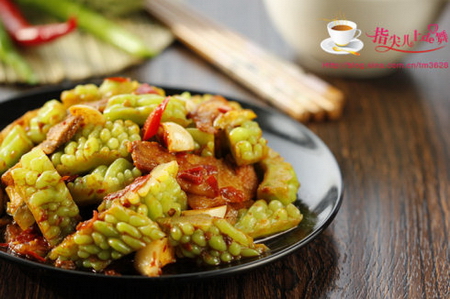 <a href=/shicai/shucai/KuGua/index.html target=_blank><u>苦瓜</u></a>回锅肉