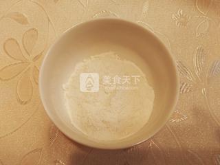 <a href=/shicai/guopin/CaoMei/index.html target=_blank><u>草莓</u></a>卡仕达慕斯蛋糕