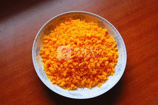 <a href=/shicai/shucai/NanGua/index.html target=_blank><u>南瓜</u></a><a href=/shicai/guopin/ManYueMei/index.html target=_blank><u>蔓越莓</u></a>发糕