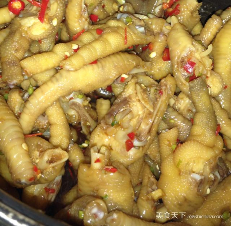 凉拌<a href=/shicai/rouqin/JiZha/index.html target=_blank><u>鸡爪</u></a>