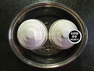 秋季减肥正当时养颜瘦身的白<a href=/shicai/shucai/LuoBo/index.html target=_blank><u>萝卜</u></a><a href=/shicai/rouqin/PaiGu/index.html target=_blank><u>排骨</u></a>汤