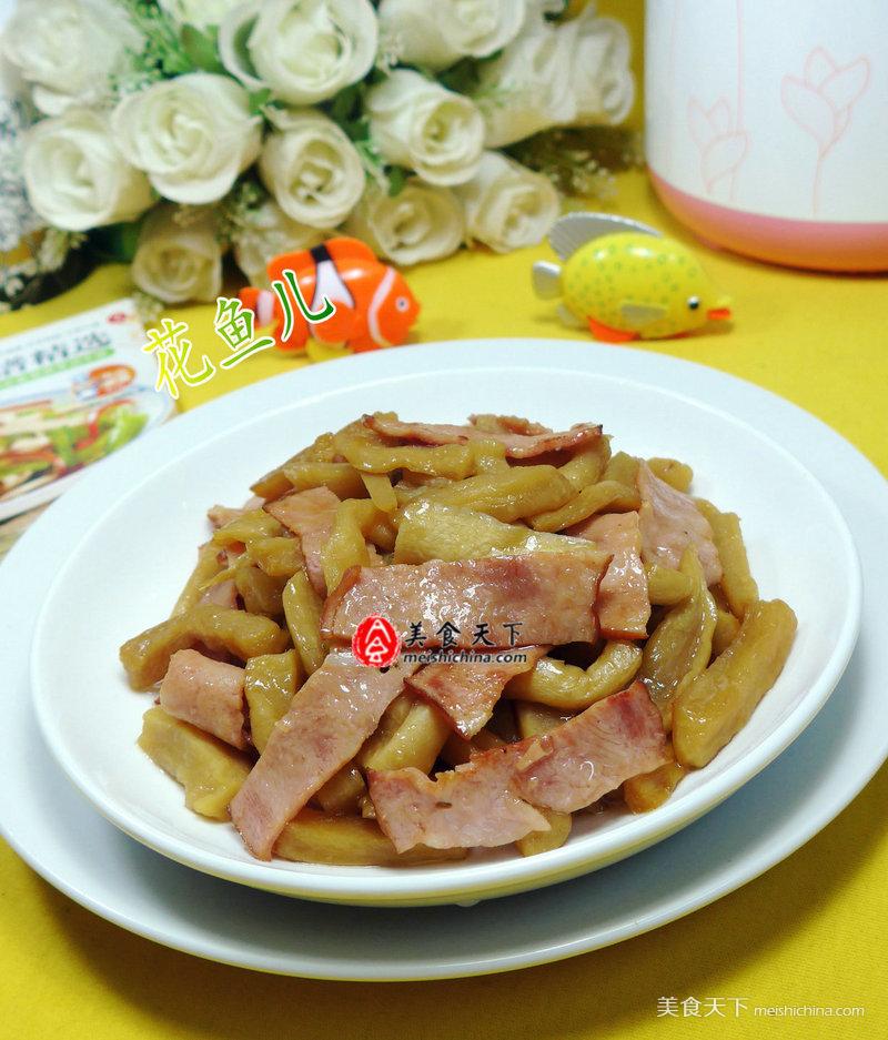 <a href=/shicai/rouqin/PeiGen/index.html target=_blank><u>培根</u></a>炒<a href=/shicai/shucai/LuoBo/index.html target=_blank><u>萝卜</u></a>干