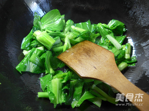 雷笋炒菜芯的做法