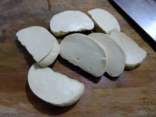 <a href=/shicai/shucai/JiuCai/index.html target=_blank><u>韭菜</u></a><a href=/shicai/rouqin/AnChun/index.html target=_blank><u>鹌鹑</u></a>蛋小素鸡