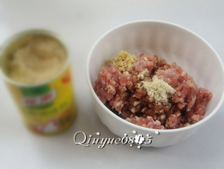 白<a href=/shicai/shucai/LuoBo/index.html target=_blank><u>萝卜</u></a>包子